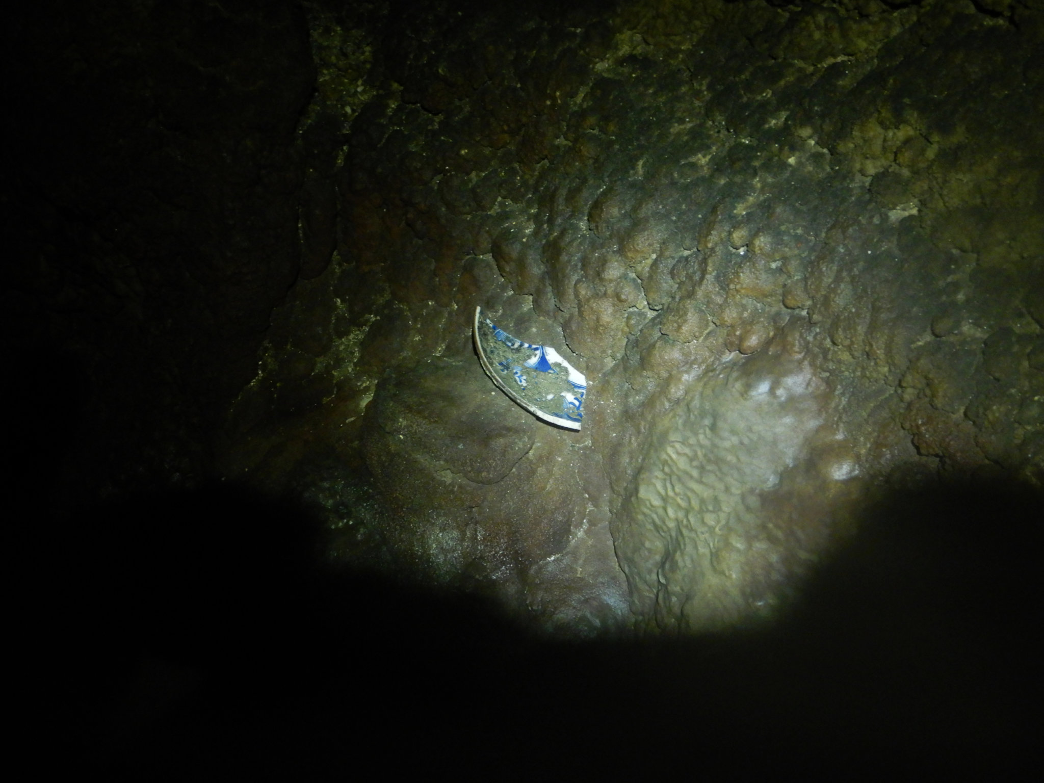Tunnel Rats, Exploring Okinawa's WWII Caves - Zimmin Around the World